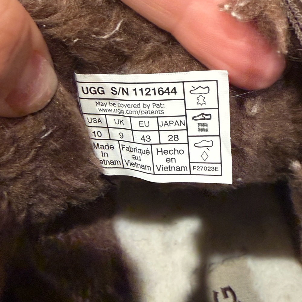 UGG Brown Shearling-Lined Boot Interior Label Det… - image 3